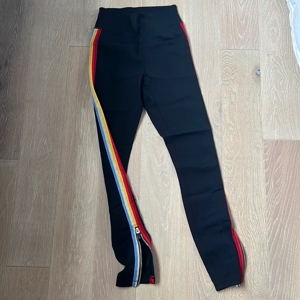 Spiritual Gangster leggings - black / rainbow stitching